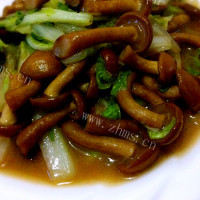白菜炒滑子蘑做法图解8)
