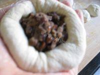 简单易做的豆沙包做法图解9)