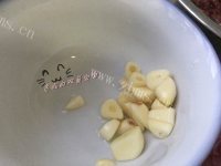 家常青瓜炒牛肉做法图解2)