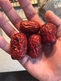 油而不腻的虫草乌鸡汤做法图解10)