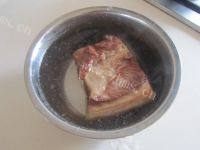 家常菜梅菜扣肉做法图解6)