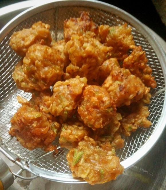 五味俱全的炸萝卜丸子