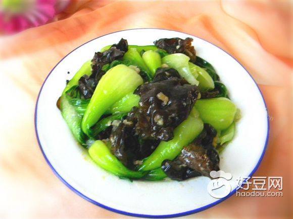 清淡的木耳炒油菜