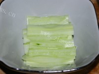 美味的凉拌白肉做法图解2)