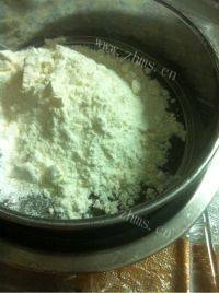 美味椰蓉肉松卷做法图解3)
