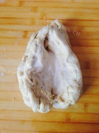 色香味浓的花朵面包做法图解8)