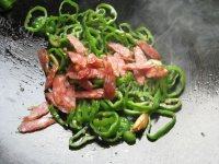 家常菜香肠炒青椒