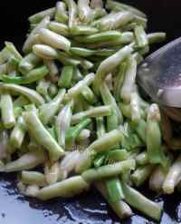 家常菜蒜蓉豆角做法图解3)