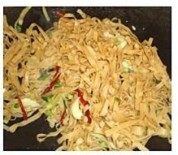 芹菜炒豆腐皮做法图解6)