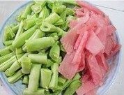 四季豆炒肉片做法图解2)