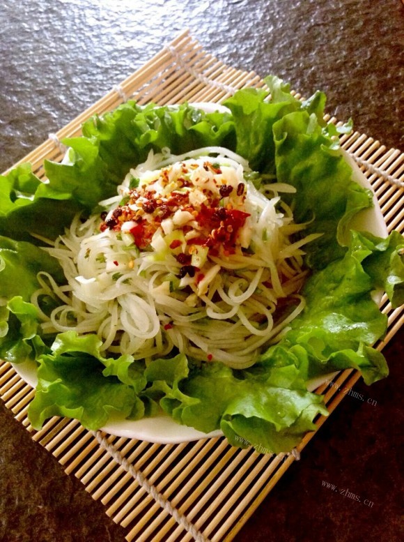 美味营养的炝拌土豆丝
