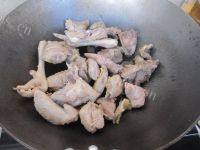 味道不错的土豆炖鸡块做法图解6)