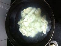 食欲满满的煎馄饨做法图解3)