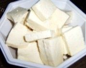 美味的白菜豆腐鱼丸汤做法图解1)