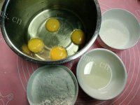 色香味俱全的海绵蛋糕做法图解1)