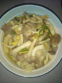 家常菜平菇炒鸡蛋