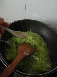 家常菜清炒莴笋丝做法图解10)