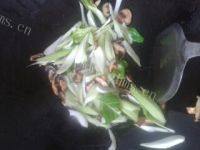 家常菜香菇白菜做法图解5)