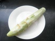 简单版凉拌莴笋做法图解1)