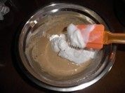 口感丰富的草莓纸杯蛋糕做法图解9)