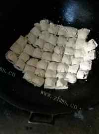 荤菜肉末豆腐泡做法图解4)