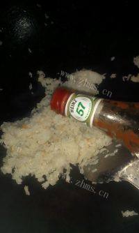美味的番茄酱炒饭做法图解4)