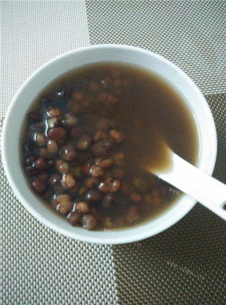 美味佳肴般的红豆薏米汤