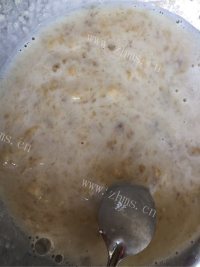 色味俱佳的香蕉饼做法图解4)