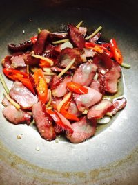 家常菜小炒腊肉做法图解7)