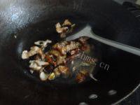 色味俱全的油菜炒豆腐做法图解5)