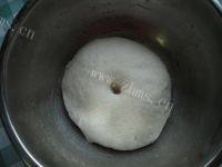 美食客熏肠披萨做法图解5)