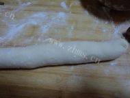 不腻的韭菜猪肉水饺做法图解5)