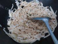 家常菜清炒豆腐皮做法图解4)