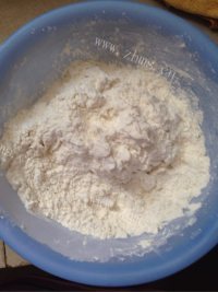 美味的莲藕猪肉饺子做法图解1)