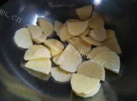 简单版红烧土豆片的做法图解三