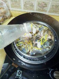 美味的清蒸钳鱼做法图解8)