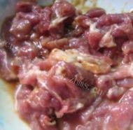 美味的蚝油肉片淋苦瓜做法图解1)