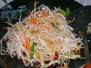 家常菜炝炒豆芽