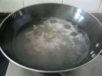花生茴香炖牛肉做法图解5)