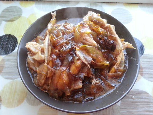 咸甜适中的红烧鱼头