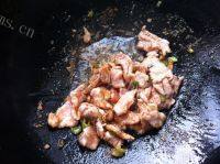 家常菜土豆片炒肉做法图解3)
