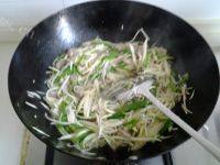 家常菜茭白青椒炒肉丝