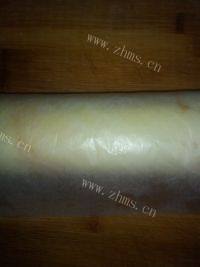 自己做的草莓果酱蛋糕卷做法图解23)