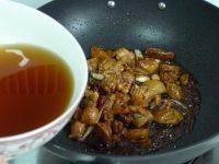 美味的香菇炖鸡腿做法图解11)