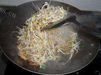 家常菜绿豆芽炒肉丝做法图解3)