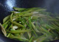 「自制」芹菜炒肉做法图解8)