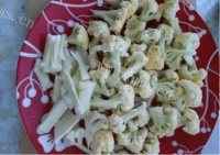 肉炒菜花做法图解2)