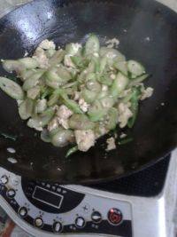 家常菜鸡蛋炒丝瓜