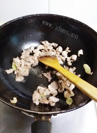 美味牛奶咖喱锅做法图解3)