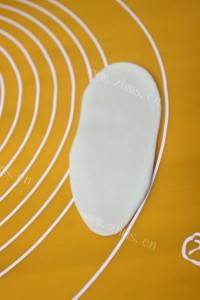 美味的苏式月饼做法图解7)